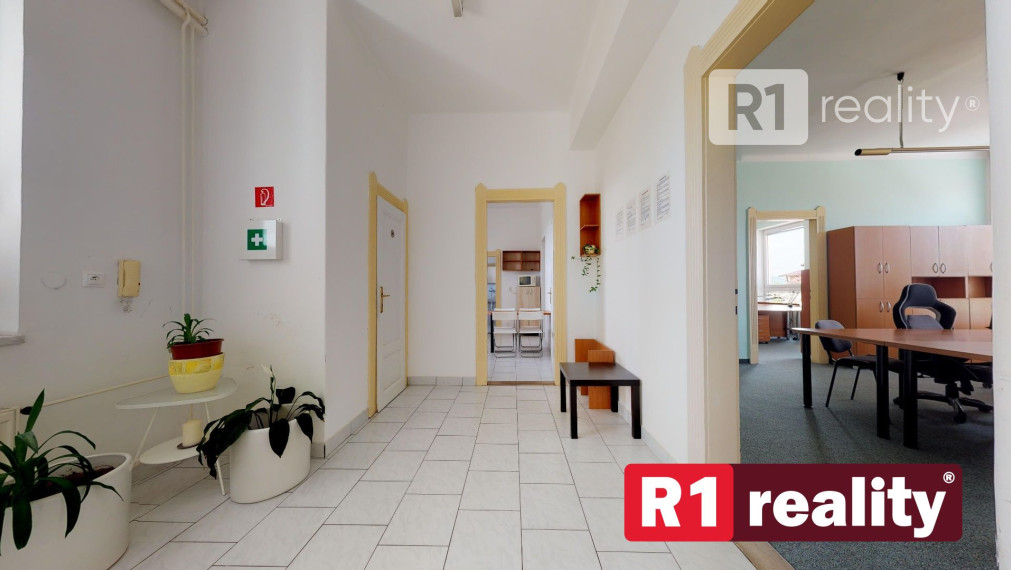 Administratívne, skladovacie priestory / Horná Streda pri Piešťanoch