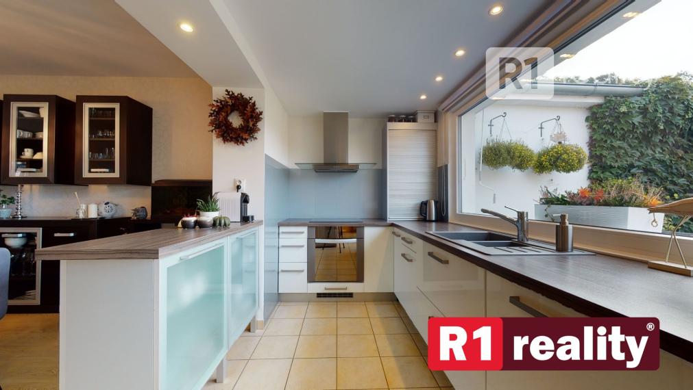 Prenájom 4 izb. rodinného domu /120 m2, záhrada 400 m2/ Banka pri Piešťanoch