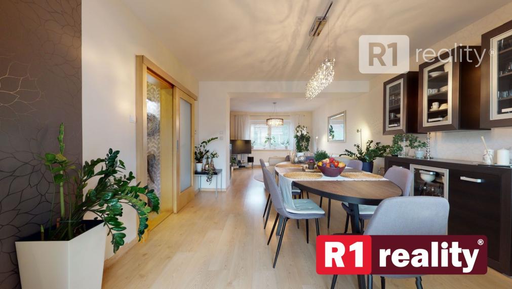 Prenájom 4 izb. rodinného domu /120 m2, záhrada 400 m2/ Banka pri Piešťanoch