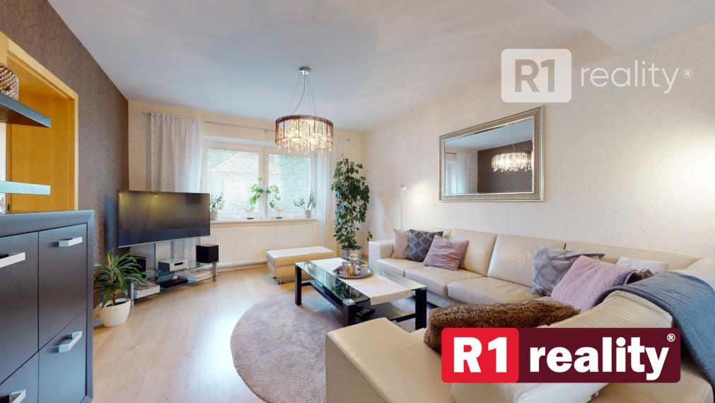 Prenájom 4 izb. rodinného domu /120 m2, záhrada 400 m2/ Banka pri Piešťanoch