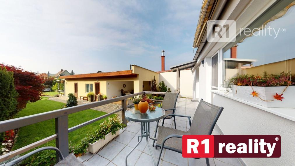 Prenájom 4 izb. rodinného domu /120 m2, záhrada 400 m2/ Banka pri Piešťanoch