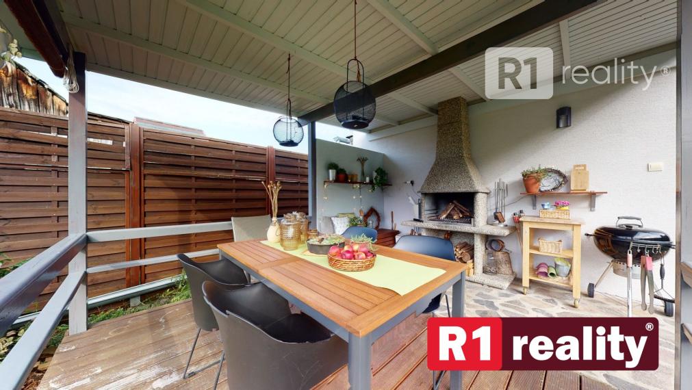 Prenájom 4 izb. rodinného domu /120 m2, záhrada 400 m2/ Banka pri Piešťanoch
