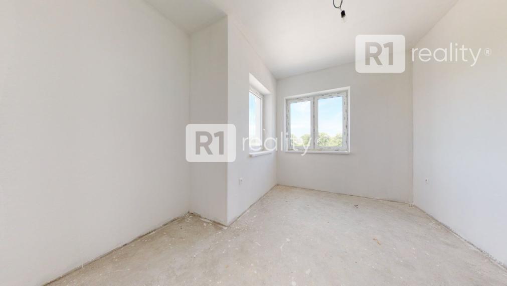 Nový 4 izbový byt E, 114,15 m2+ terasa, parking, SPA REZIDENCE, Banka, okr. Piešťany