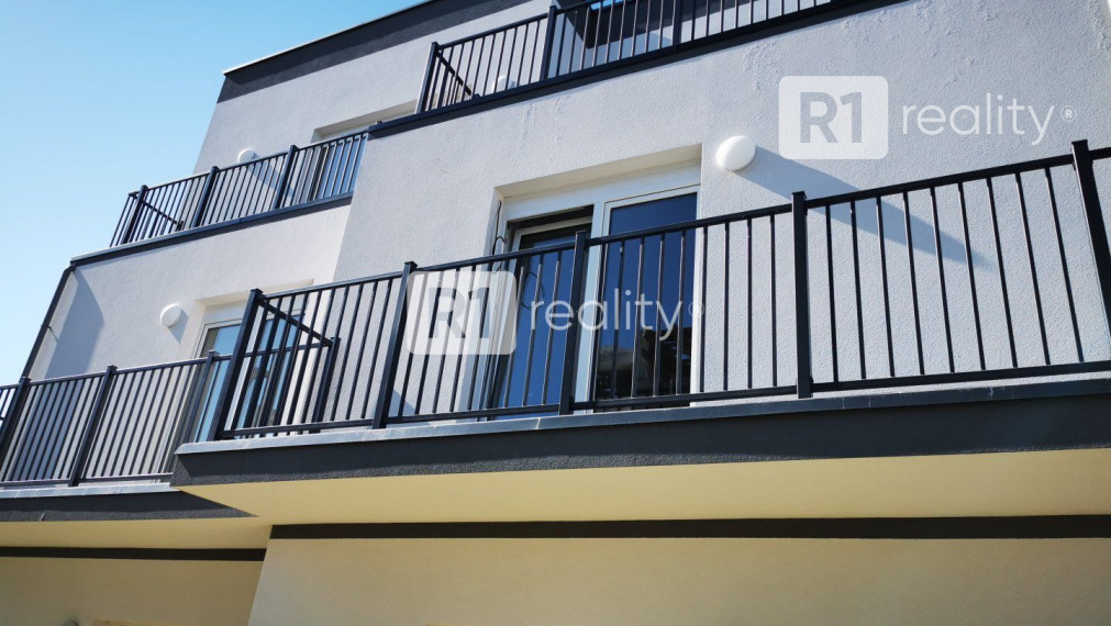 Nový 4 izbový byt E, 114,15 m2+ terasa, parking, SPA REZIDENCE, Banka, okr. Piešťany