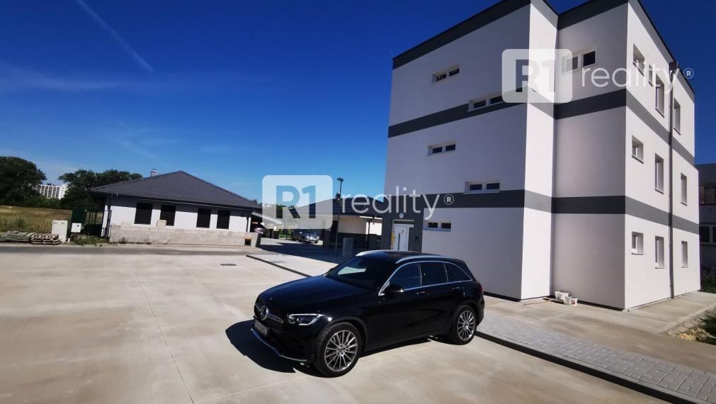 Nový 4 izbový byt E, 114,15 m2+ terasa, parking, SPA REZIDENCE, Banka, okr. Piešťany