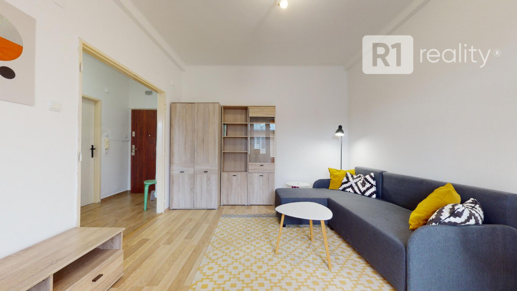 PRENAJATÉ Prenájom 1 izb. bytu /centrum, balkón/ Piešťany