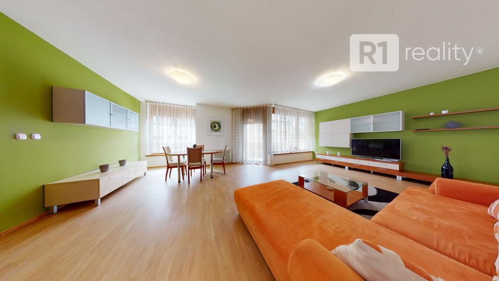 Zariadený 2 izb. byt /ul. Nálepkova/ CENTRUM Piešťany
