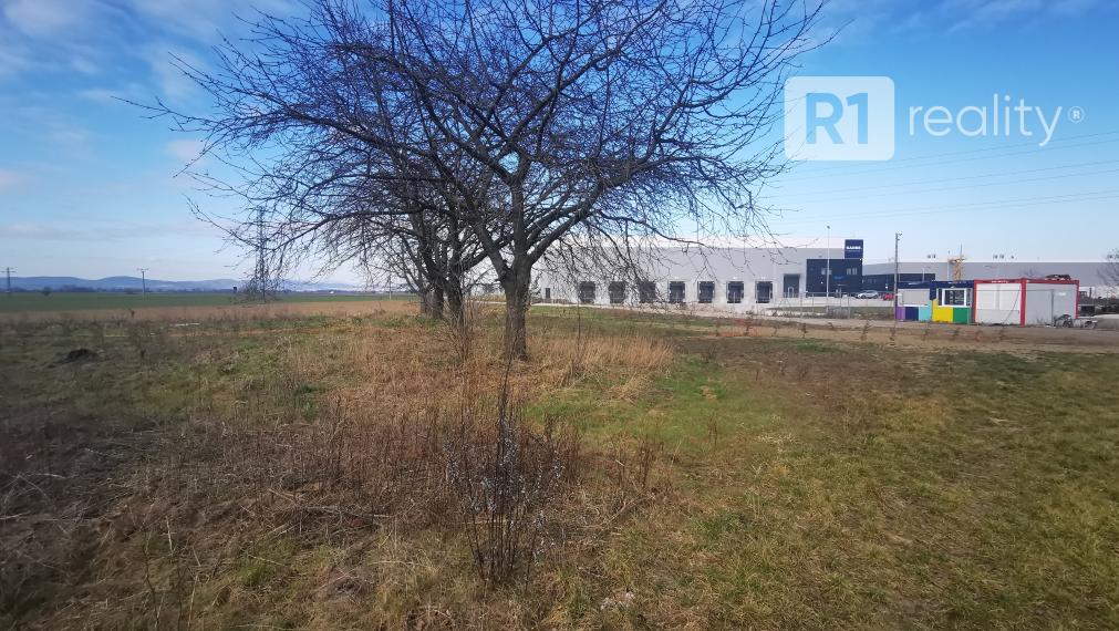 Pozemok pre výstavbu areálu výroby-skladovania / Piešťany