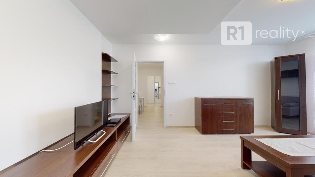 Príjemný 2 izb. byt TEPLICKÁ po kompletnej rekonštrukcii, výťah, balkón / Piešťany