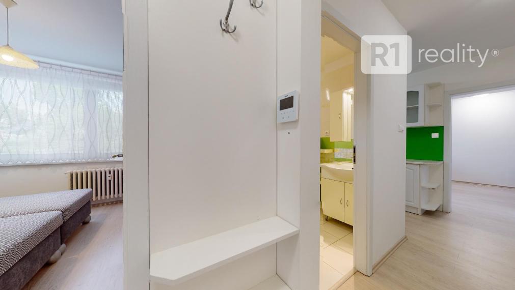 Príjemný 2 izb. byt TEPLICKÁ po kompletnej rekonštrukcii, výťah, balkón / Piešťany