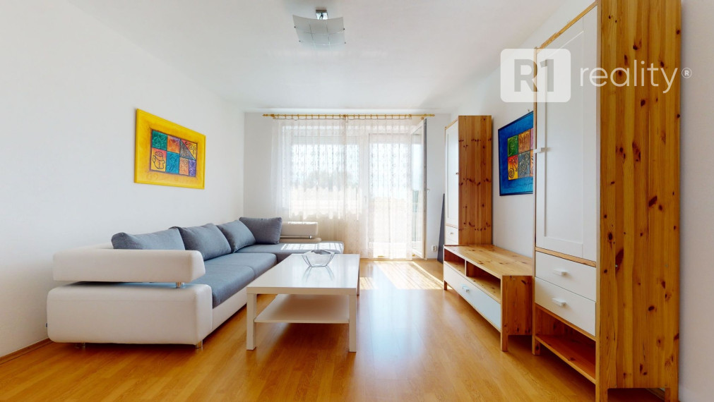 Príjemný 2 izbový byt, 54 m2 + garáž, E. Belluša, Piešťany REZERVOVANÝ