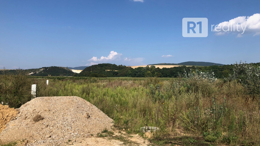 Stavebné pozemky pre novú obytnú štvrť, 25 855 m2,  k.ú.Moravany nad Váhom