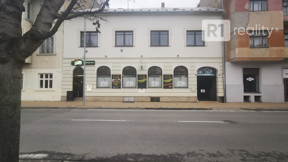 Jedinečná investícia / Lukratívna budova "Hubacsek" v centre mesta Piešťany