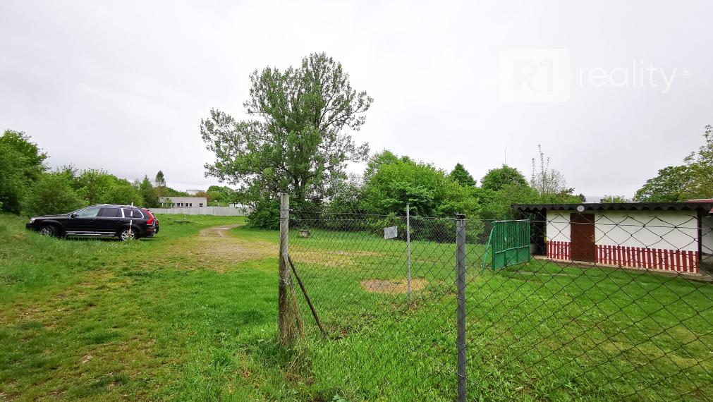 Pozemok /4388 m2 / Dubnica nad Váhom