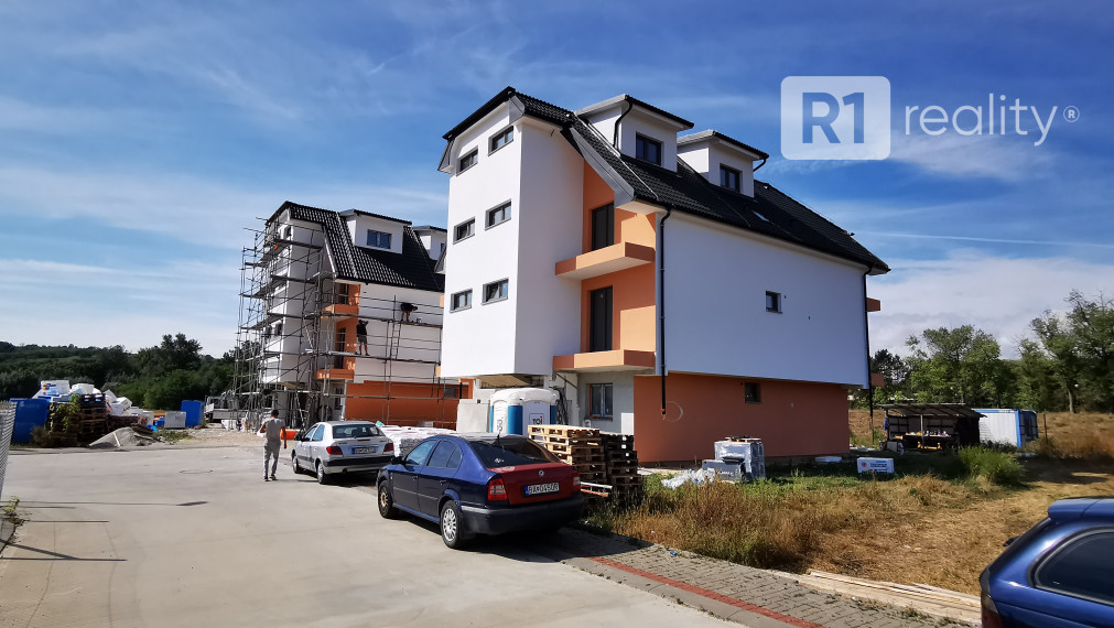 RiverResort Piešťany / Banka