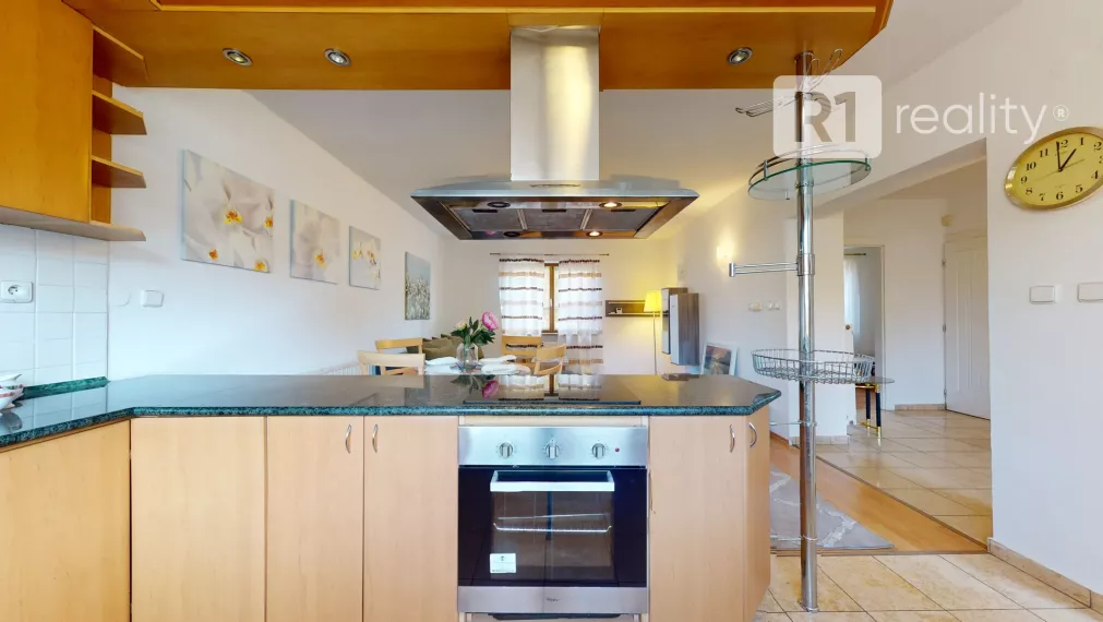 Rodinný dom v dobrom stave, 160 m2, 4 izby, sauna, Floreát Piešťany