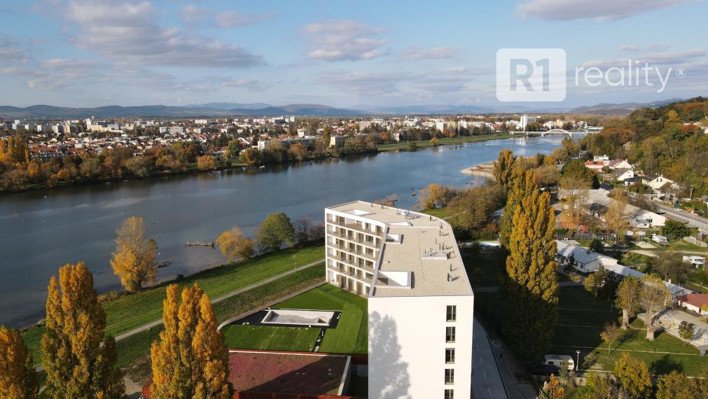 Dovolenkový priestranný 2-izbový apartmán A43 BlueWave Apartments Banka-Piešťany