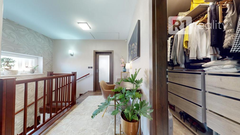 Luxusný 4 izb. rodinný dom / Lodenica Piešťany