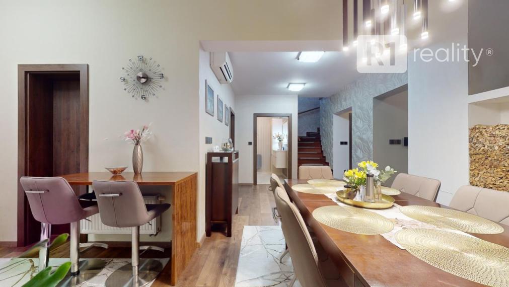 Luxusný 4 izb. rodinný dom / Lodenica Piešťany