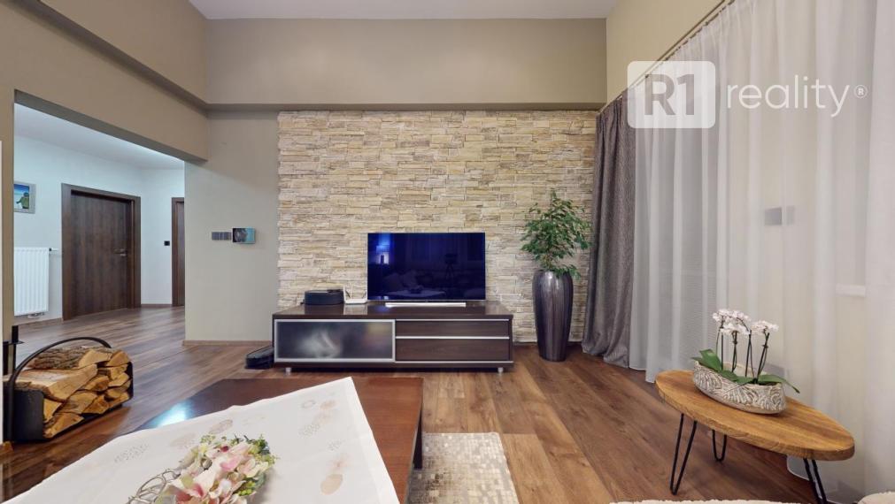 Luxusný 4 izb. rodinný dom / Lodenica Piešťany