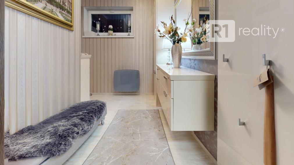 Luxusný 4 izb. rodinný dom / Lodenica Piešťany