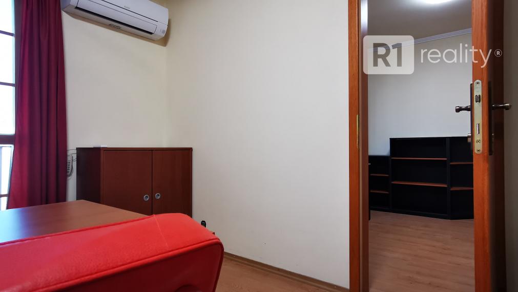 PNBusiness77 Kancelársky priestor NA PRENÁJOM / Centrum Piešťany