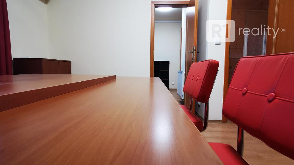 PNBusiness77 Kancelársky priestor NA PRENÁJOM / Centrum Piešťany