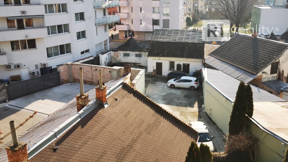 PNBusiness77 Kancelársky priestor NA PRENÁJOM / Centrum Piešťany