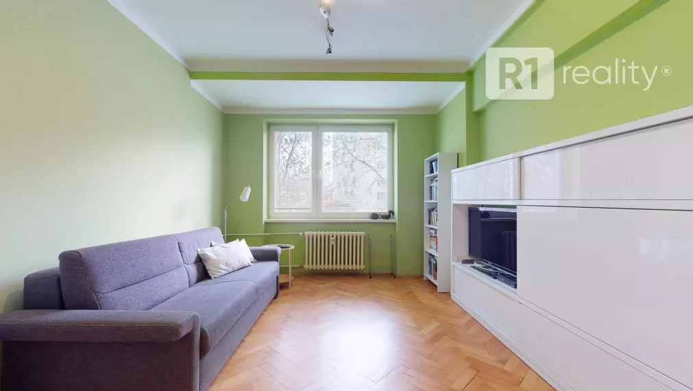 NA PRENÁJOM komplet zariadený 1 izb. byt "Royova" / Piešťany