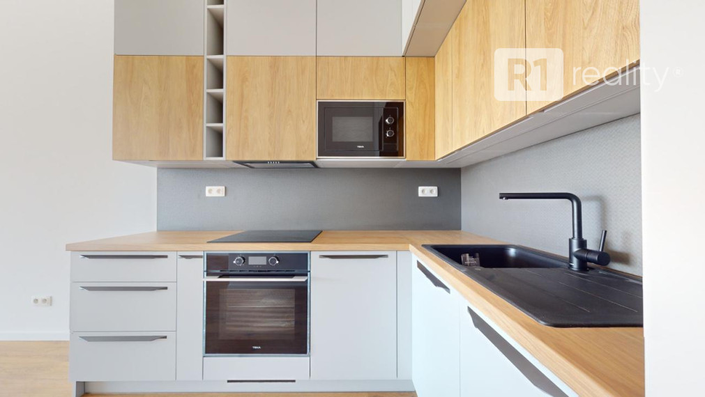 BlueWave 2-izbový byt B34 / ŠTANDARD + KUCHYŇA + KLÍMA + EL: ŽALUZIE / Banka-Piešťany