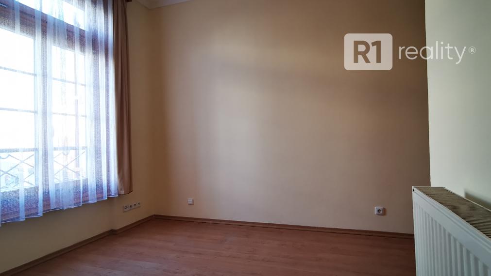 PNBusiness7 Kancelársky priestor NA PRENÁJOM / Centrum Piešťany