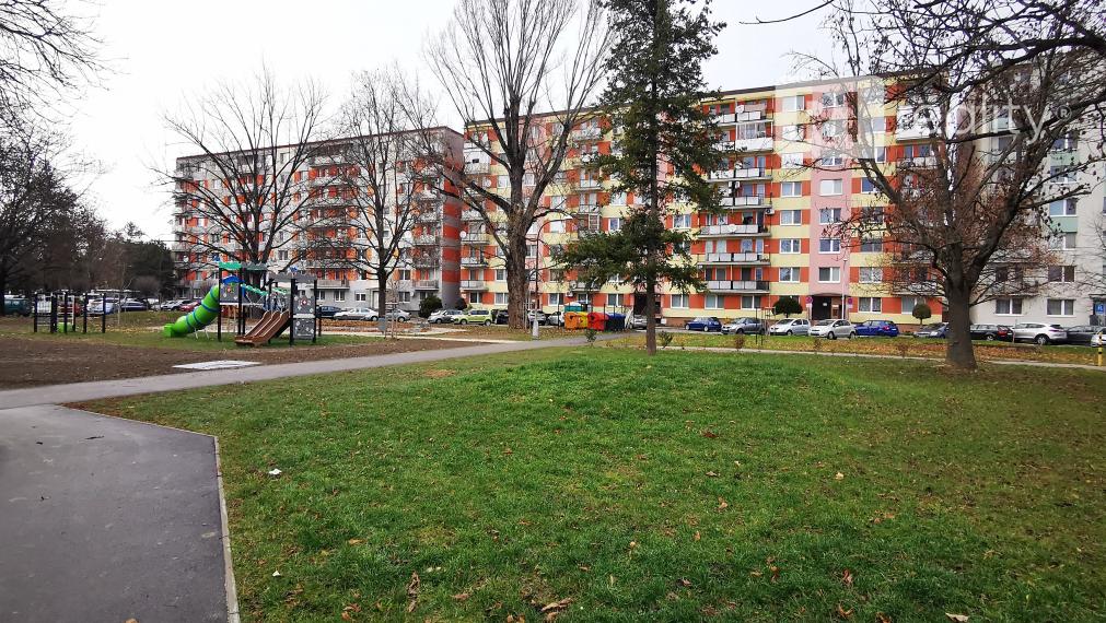 VÝBORNÁ INVESTÍCIA,, zrekonštruovaný byt "TEPLICKÁ" / Piešťany