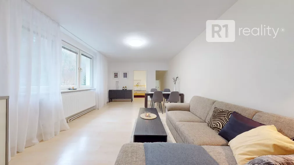 Na prenájom pekný 3 izbový byt v rodinnom dome so záhradou, 72 m2 / Banka