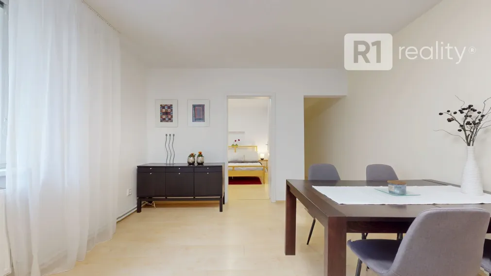 Na prenájom pekný 3 izbový byt v rodinnom dome so záhradou, 72 m2 / Banka