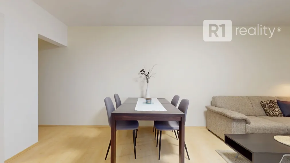 Na prenájom pekný 3 izbový byt v rodinnom dome so záhradou, 72 m2 / Banka