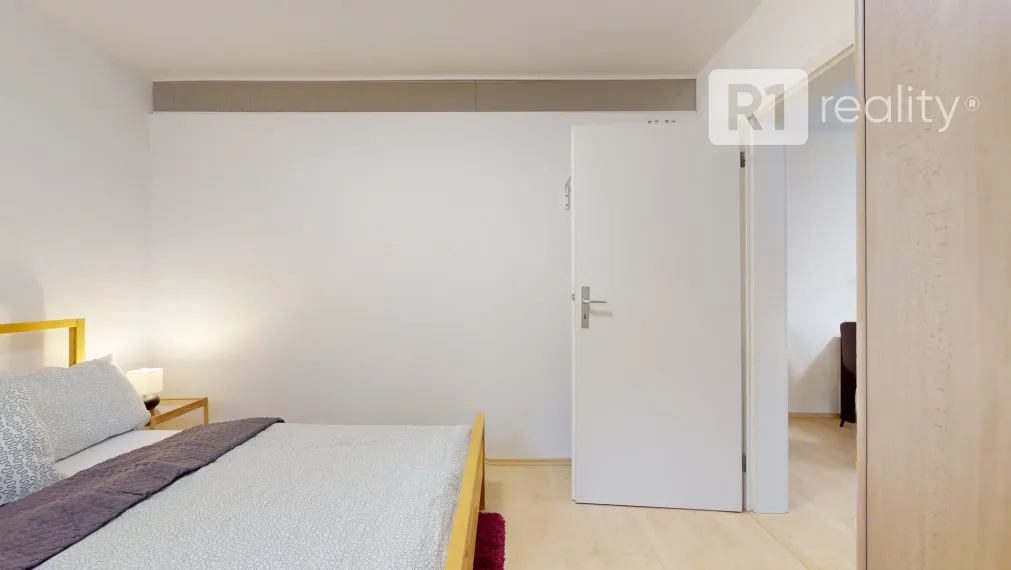 Na prenájom pekný 3 izbový byt v rodinnom dome so záhradou, 72 m2 / Banka