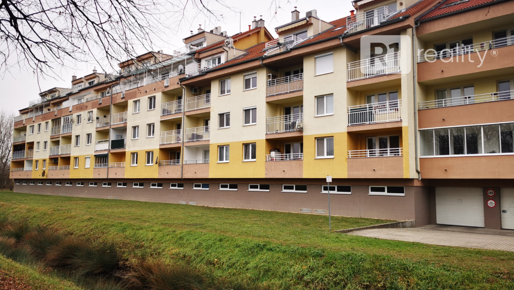 Šikovný 1 izb. byt 41 m2, výťah, parking, WALTARIHO ul. Piešťany
