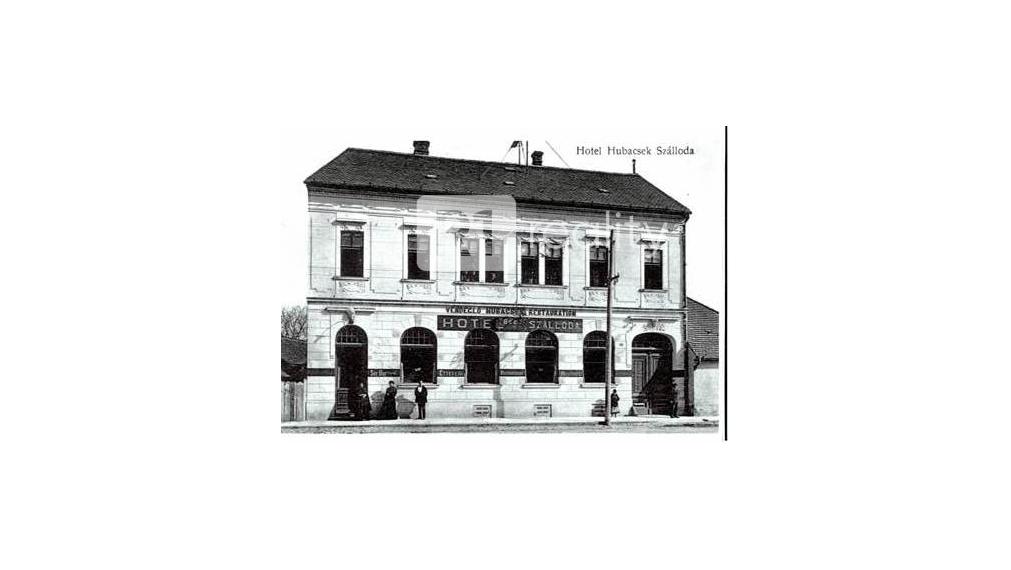 JEDINEČNÁ INVESTÍCIA "Hubacsek" Teplická /pozemok 1302 m2/ centrum Piešťany