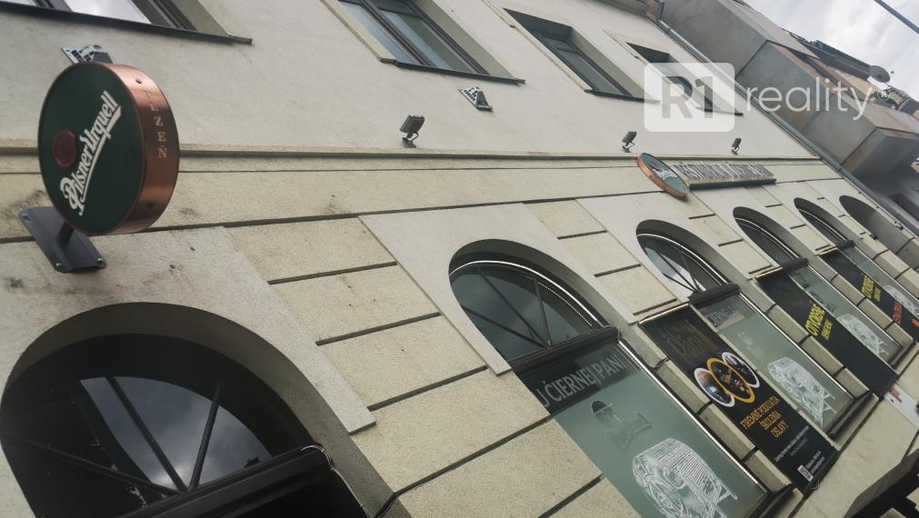 JEDINEČNÁ INVESTÍCIA "Hubacsek" Teplická /pozemok 1302 m2/ centrum Piešťany