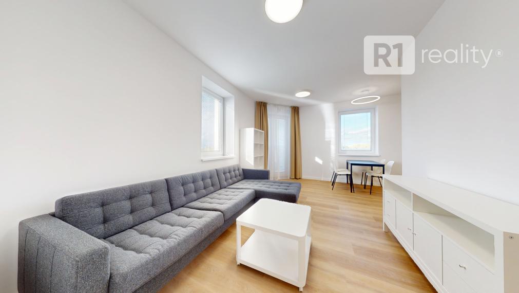 Jedinečný 2 izbový byt 53,2 m2 +2 x balkón, parking, Piešťany-centrum