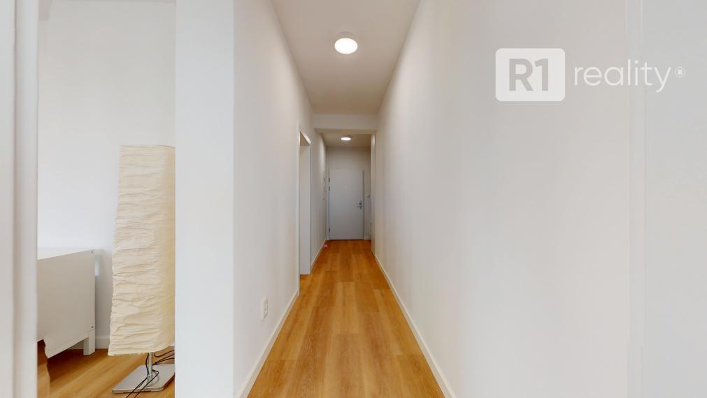 Jedinečný 2 izbový byt 53,2 m2 +2 x balkón, parking, Piešťany-centrum