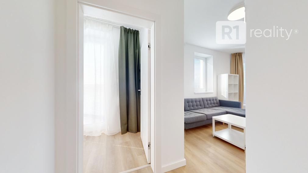 Jedinečný 2 izbový byt 53,2 m2 +2 x balkón, parking, Piešťany-centrum