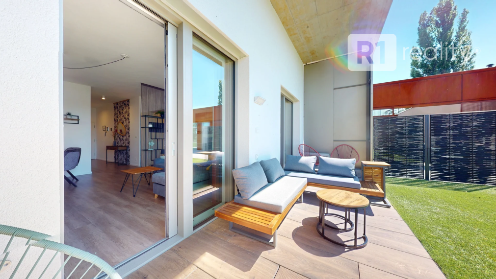 Na prenájom 2 izbový byt 45 m2 + terasa 15 m2 + 30 m2 predzáhradka / BlueWave Piešťany Banka