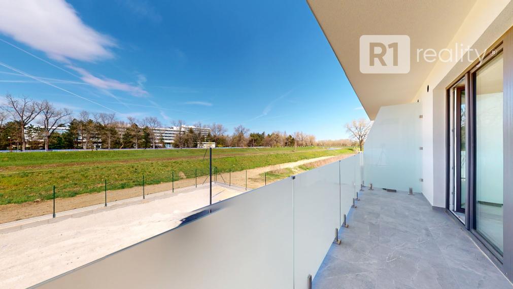 „Luxus, pokoj a investícia v jednom “ Nadštandardný 2 izb. byt / Banka pri Piešťanoch