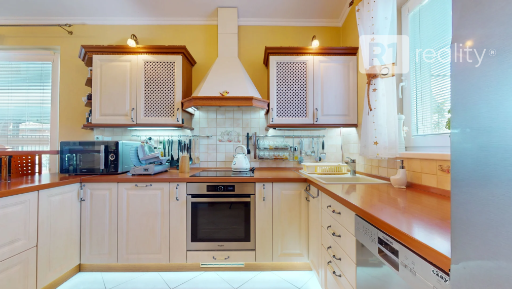 „Ticho, komfort a štýl – bývanie, ktoré má dušu.“ / Rodinný dom Lodenica Piešťany