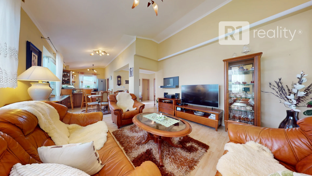 „Ticho, komfort a štýl – bývanie, ktoré má dušu.“ / Rodinný dom Lodenica Piešťany