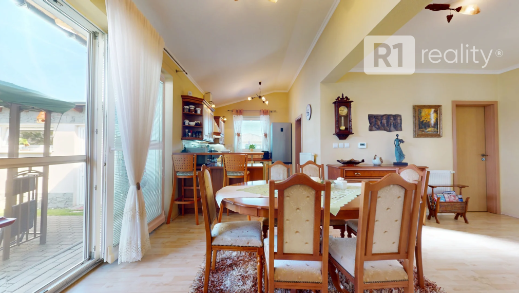 „Ticho, komfort a štýl – bývanie, ktoré má dušu.“ / Rodinný dom Lodenica Piešťany