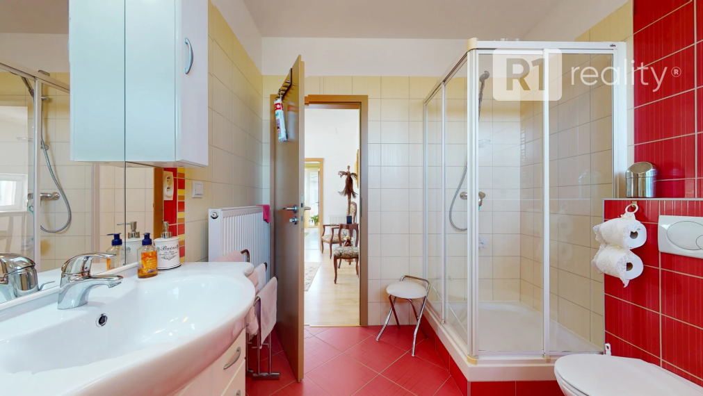 „Ticho, komfort a štýl – bývanie, ktoré má dušu.“ / Rodinný dom Lodenica Piešťany