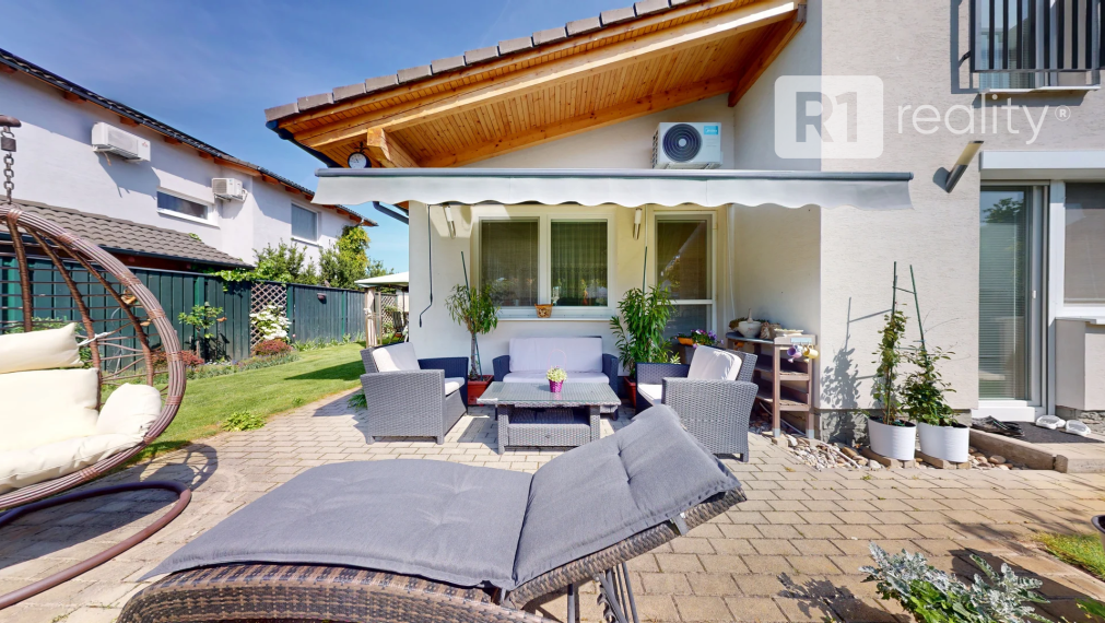 „Ticho, komfort a štýl – bývanie, ktoré má dušu.“ / Rodinný dom Lodenica Piešťany