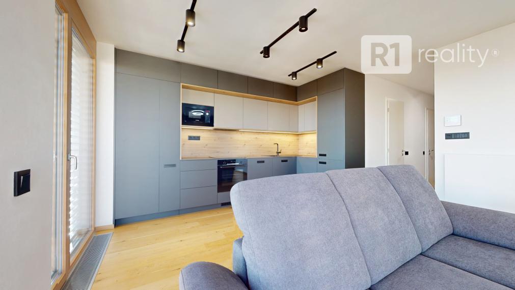 Jedinečný 2 izb. apartmán /V CENE PARKING + PIVNICA/ Bratislava